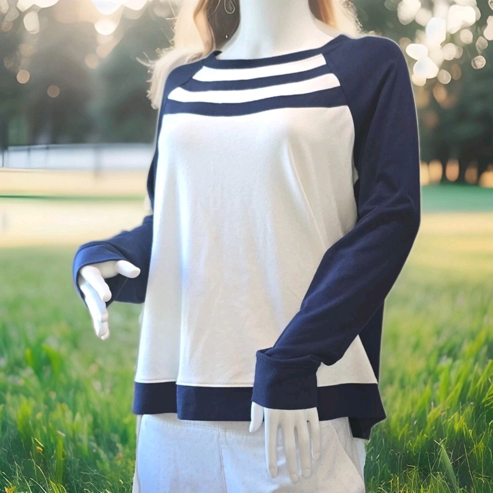 Belyn Key Women's Navy White‎ Stripe Raglan Long Sleeve Top Size M Rayon Golf